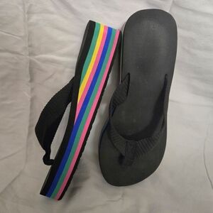 RAINBOW SOLE FLIP FLOPS LIKE NEW